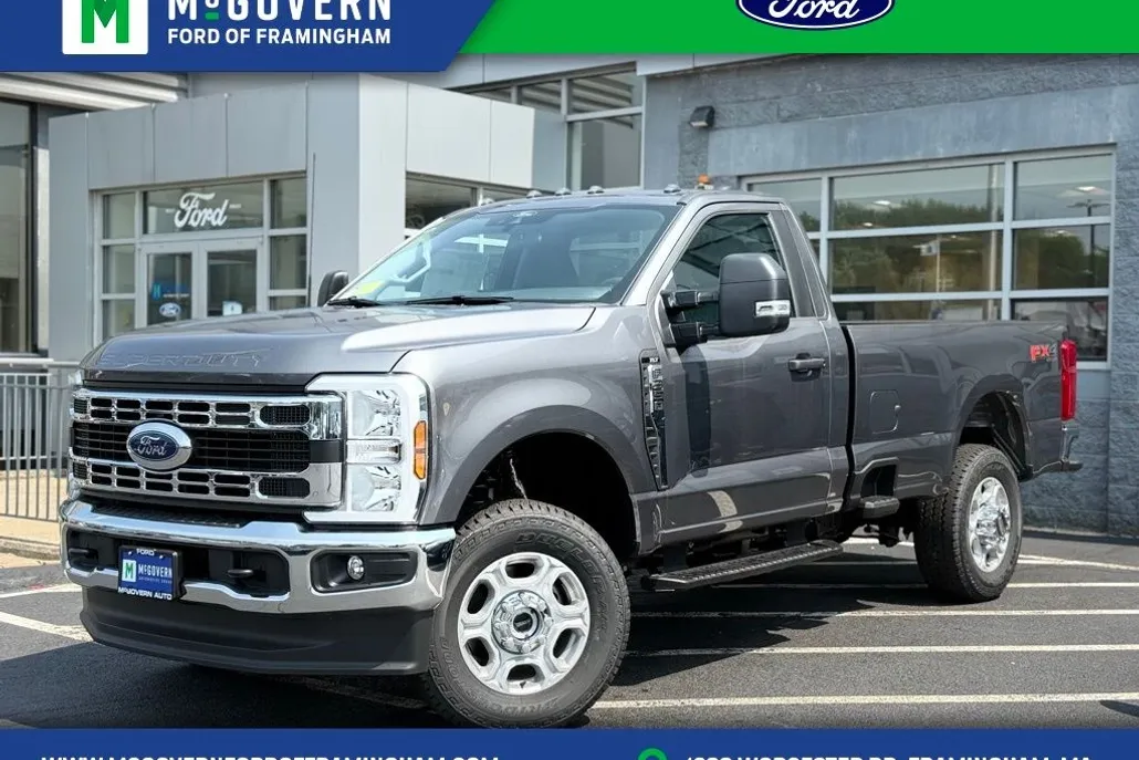 2025 Ford F-350 XLT photo 1