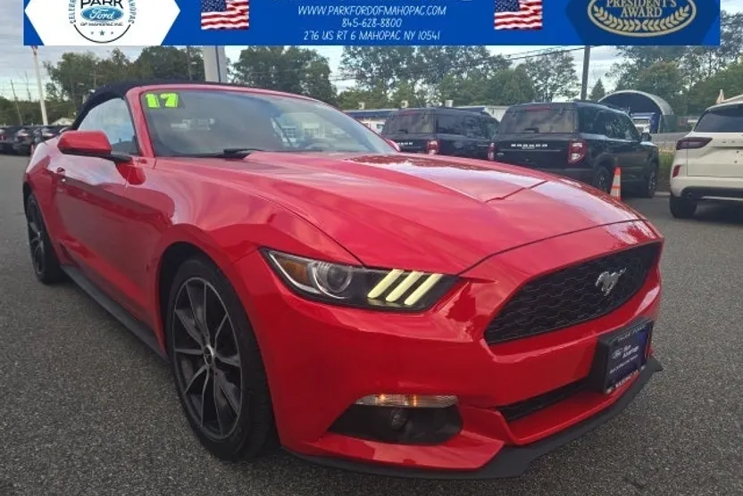 2017 Ford Mustang EcoBoost Premium photo 1
