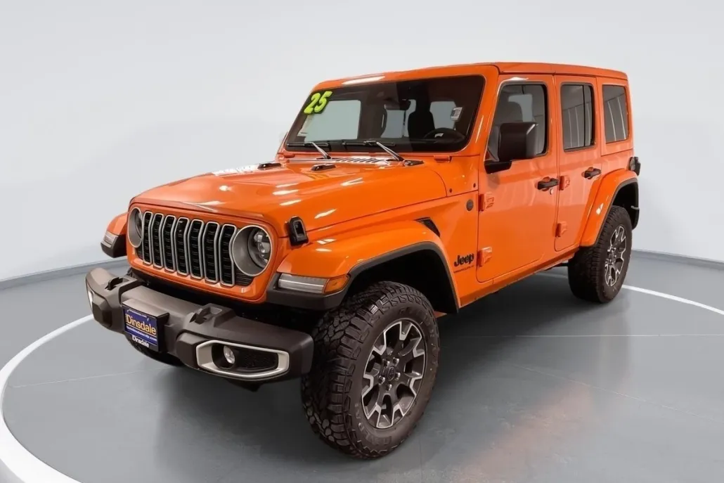 2025 Jeep Wrangler Sahara photo 1