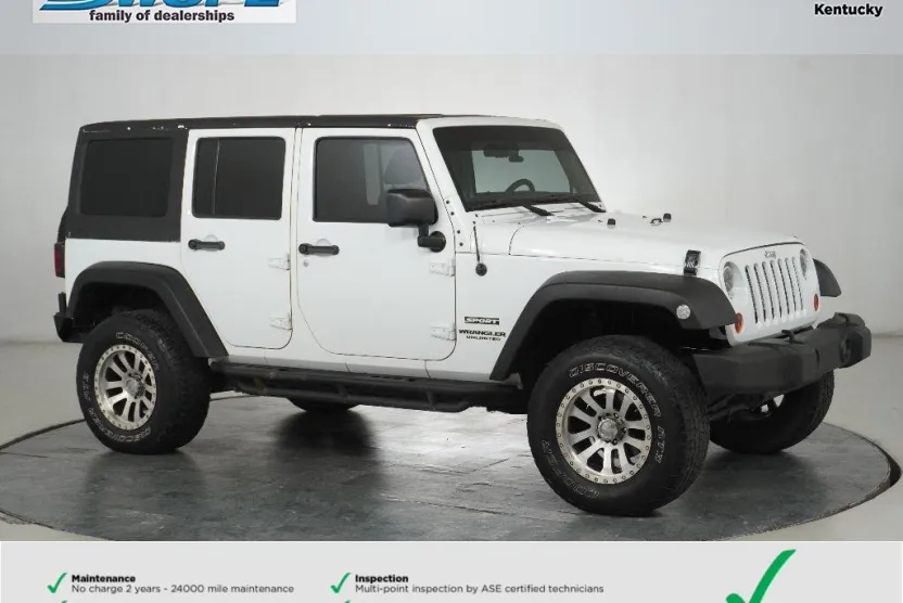 2013 Jeep Wrangler Unlimited Sport photo 1