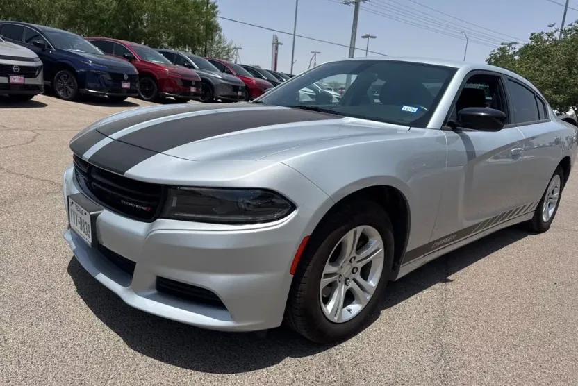 2023 Dodge Charger SXT photo 1