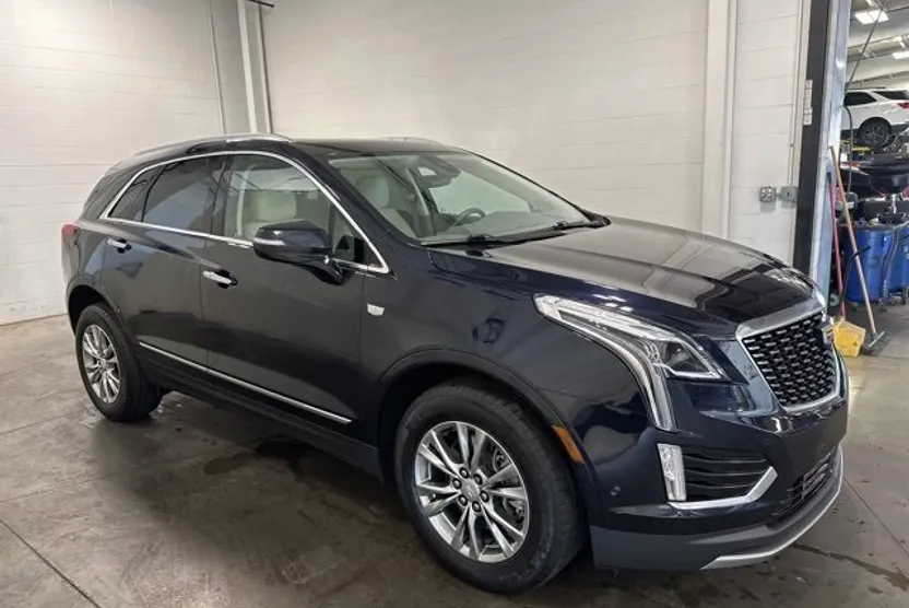 2021 Cadillac XT5 Premium Luxury photo 1