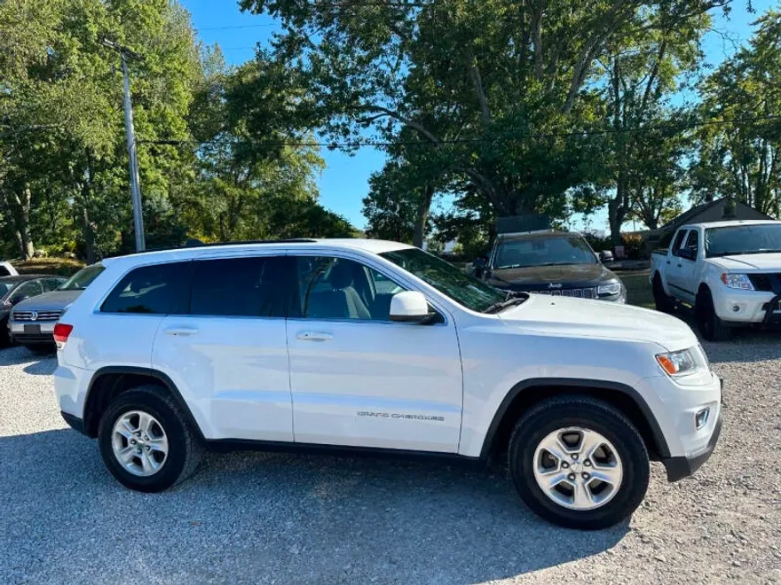 2014 Jeep Grand Cherokee Laredo photo 1