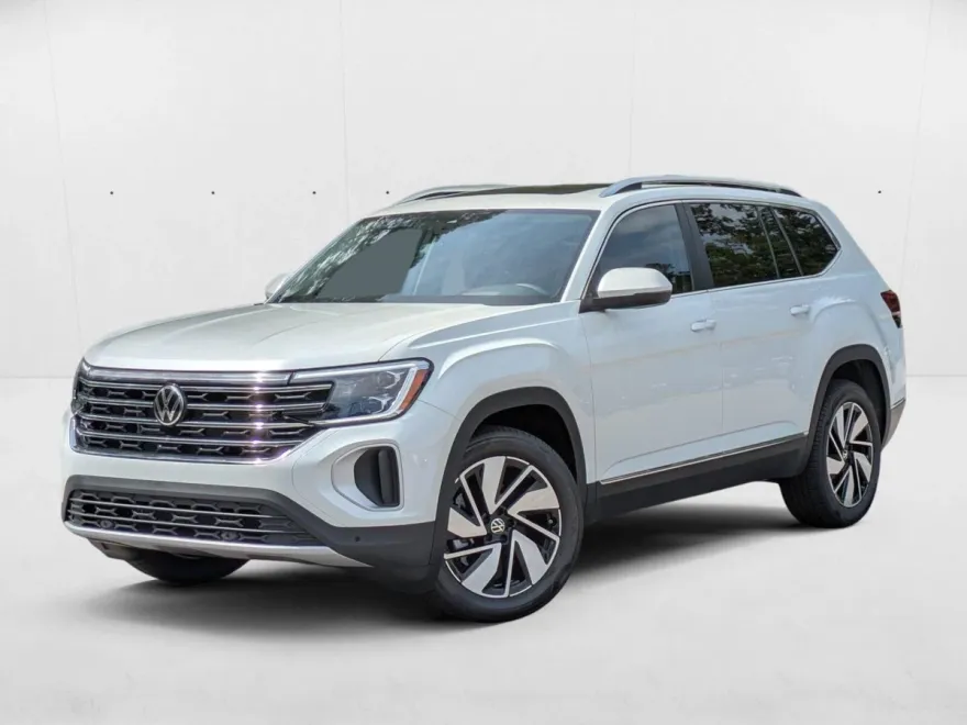 2025 Volkswagen Atlas SEL photo 1