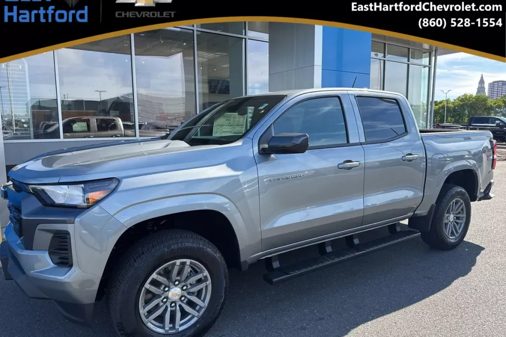 2026 Chevrolet Colorado LT photo 1