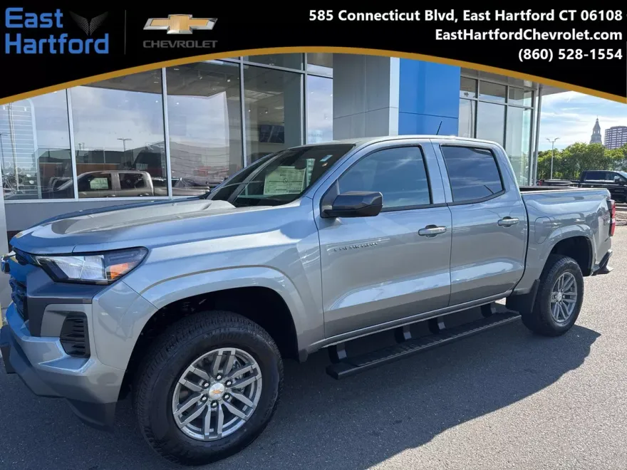2026 Chevrolet Colorado LT photo 1