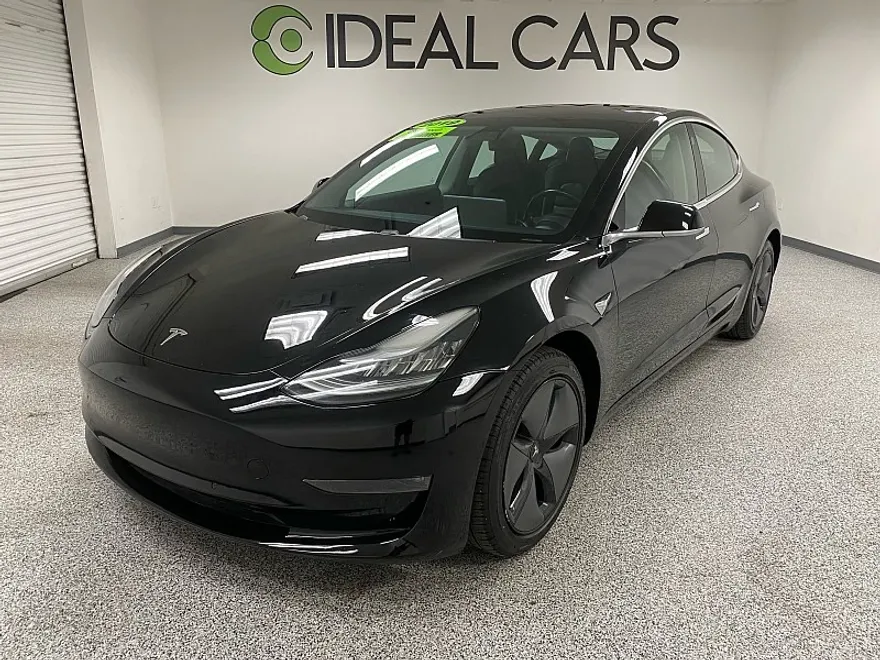 2019 Tesla Model 3 Standard Range Plus photo 1