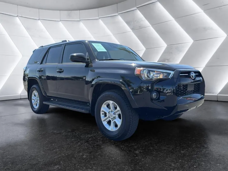 2024 Toyota 4Runner SR5 photo 1
