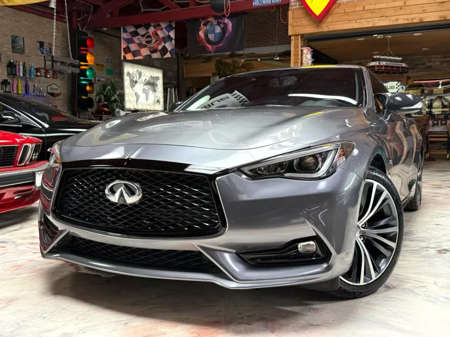 2018 Infiniti Q60 3.0t Sport photo 1