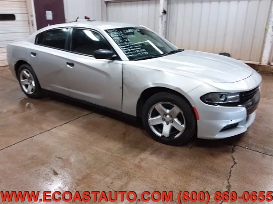 2015 Dodge Charger photo 1