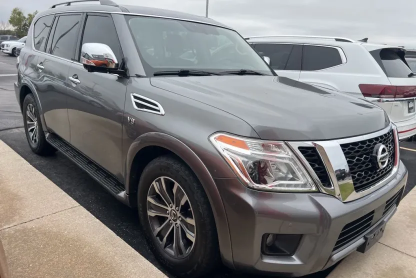 2019 Nissan Armada SL photo 1