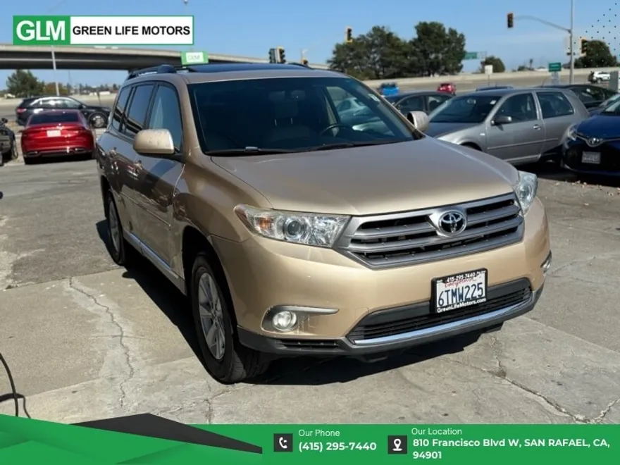 2011 Toyota Highlander SE photo 1