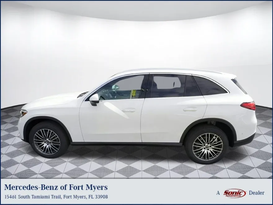 2025 Mercedes Benz GLC 300 photo 1