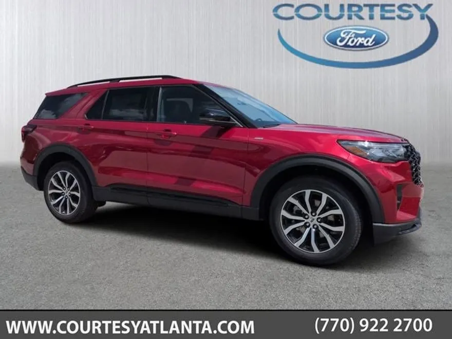 2025 Ford Explorer ST-Line photo 1