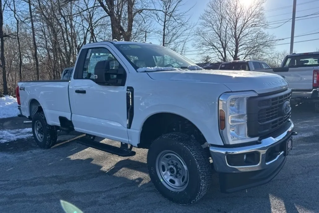 2025 Ford F-250 XL photo 1
