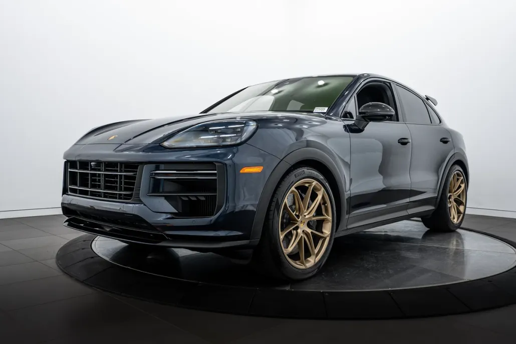 2024 Porsche Cayenne Turbo GT photo 1