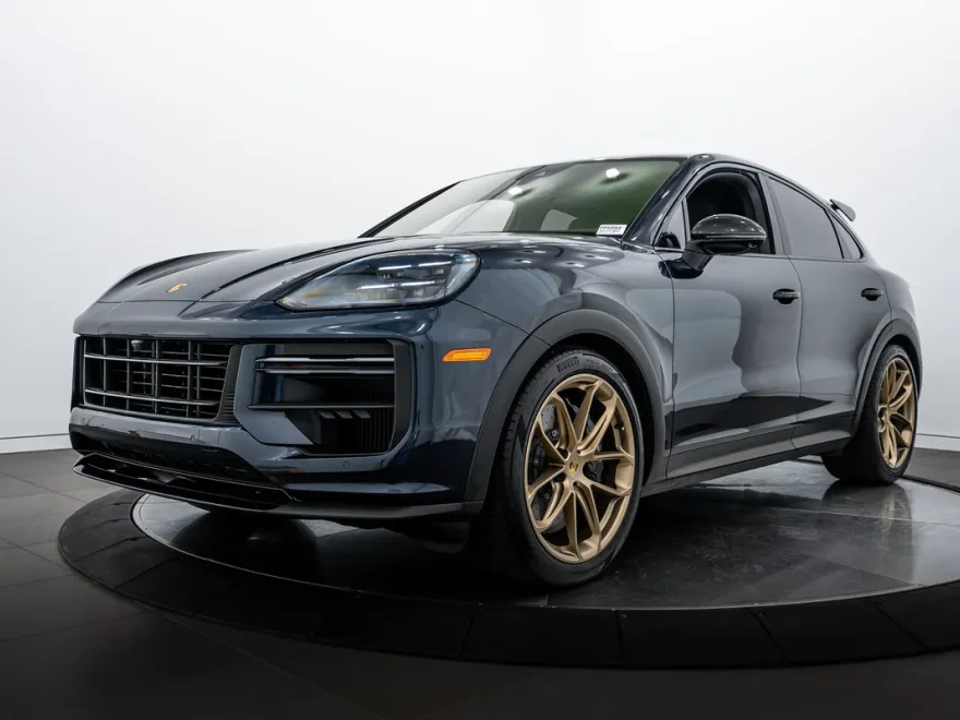 2024 Porsche Cayenne Turbo GT photo 1