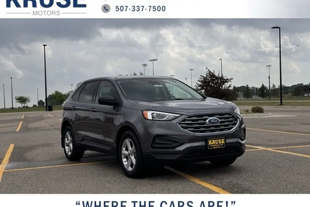 2022 Ford Edge SE photo 1