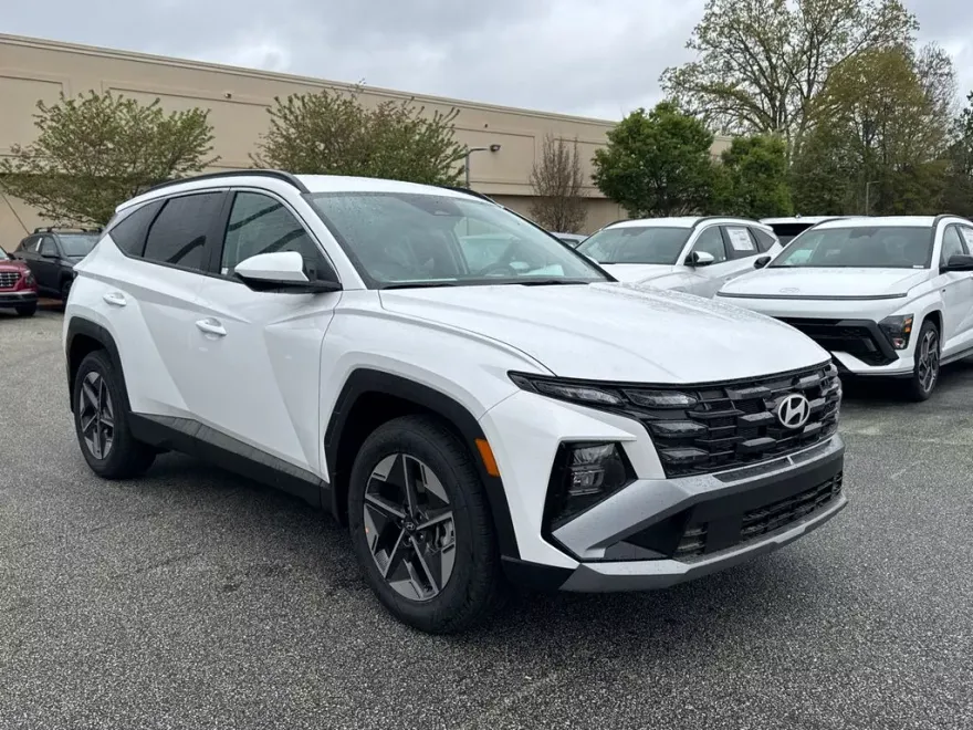 2025 Hyundai Tucson SEL photo 1