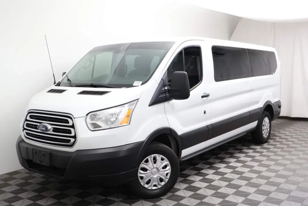 2019 Ford Transit XLT photo 1