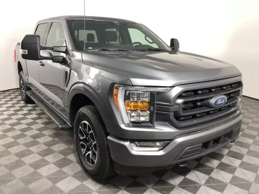 2022 Ford F-150 XLT photo 1