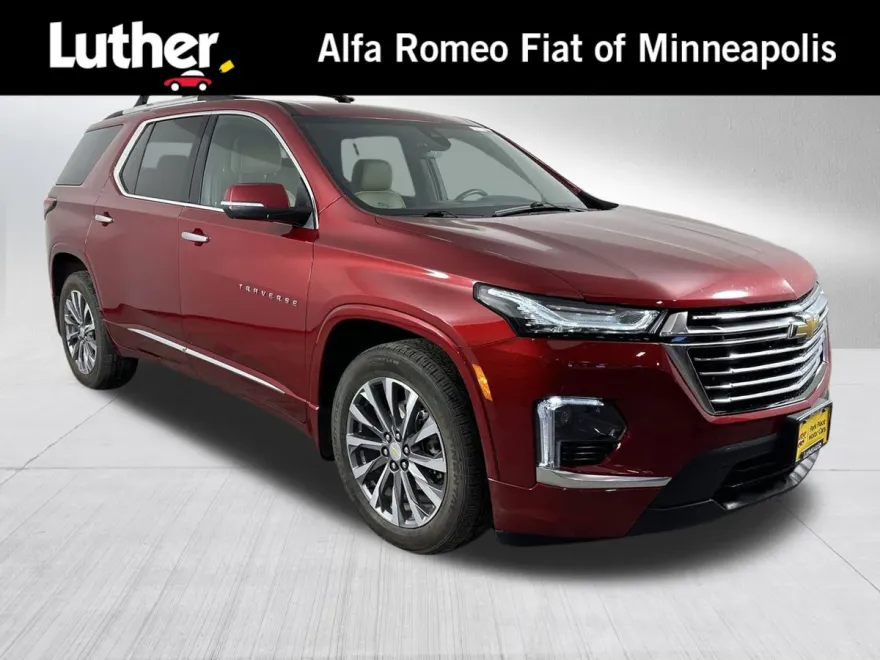 2022 Chevrolet Traverse Premier photo 1