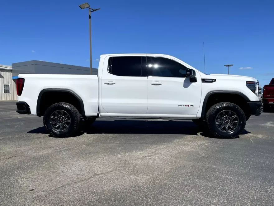 2024 Gmc Sierra 1500 AT4X photo 1