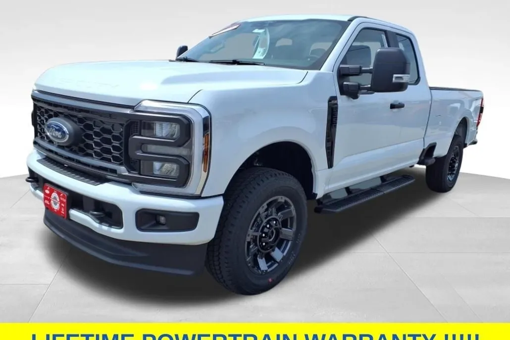 2025 Ford F-350 photo 1