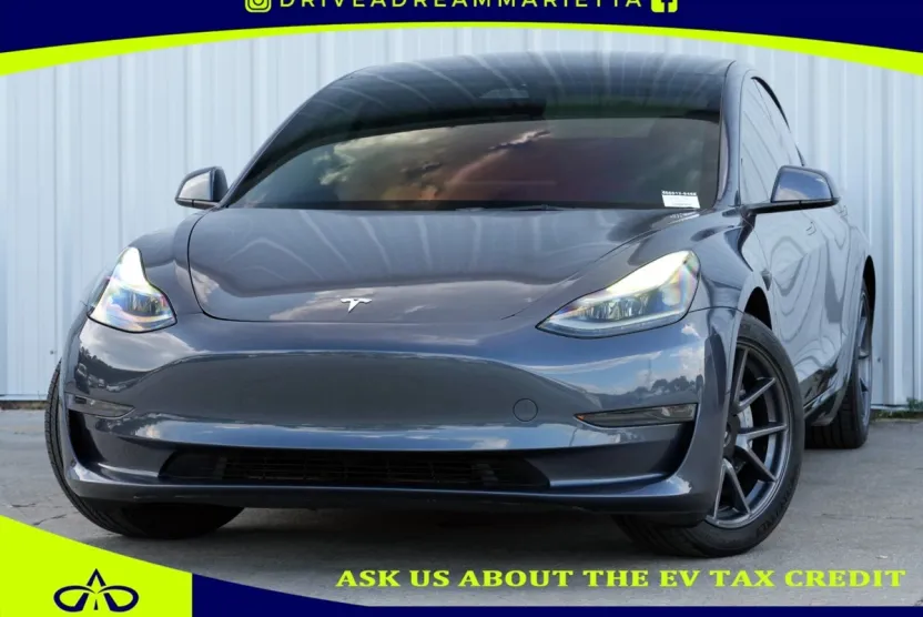 2023 Tesla Model 3 photo 1