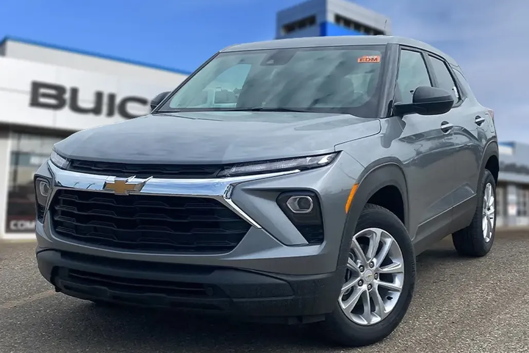 2026 Chevrolet Trailblazer LS photo 1