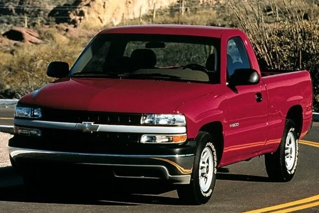 1999 Chevrolet Silverado 1500 LS photo 1