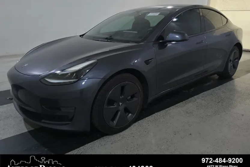 2023 Tesla Model 3 photo 1