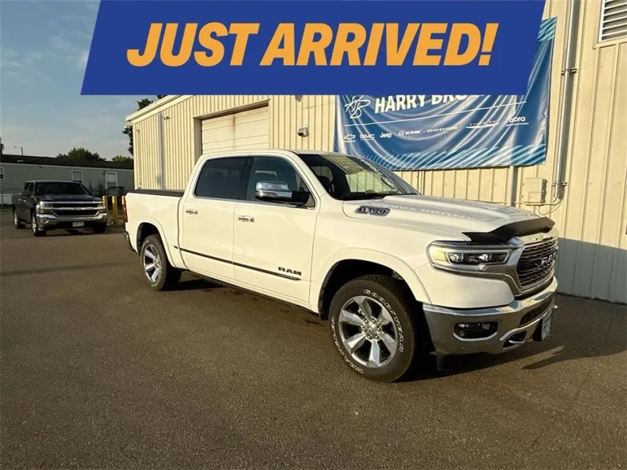 2022 Ram 1500 Limited photo 1
