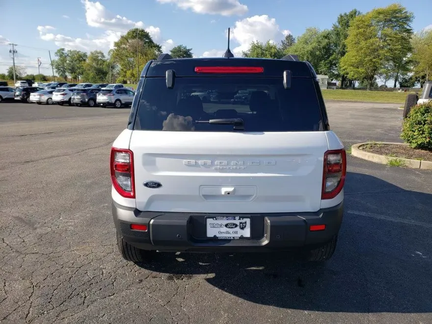 2025 Ford Bronco Sport Outer Banks photo 1