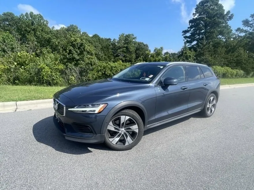 2020 Volvo V60 Cross Country T5 photo 1