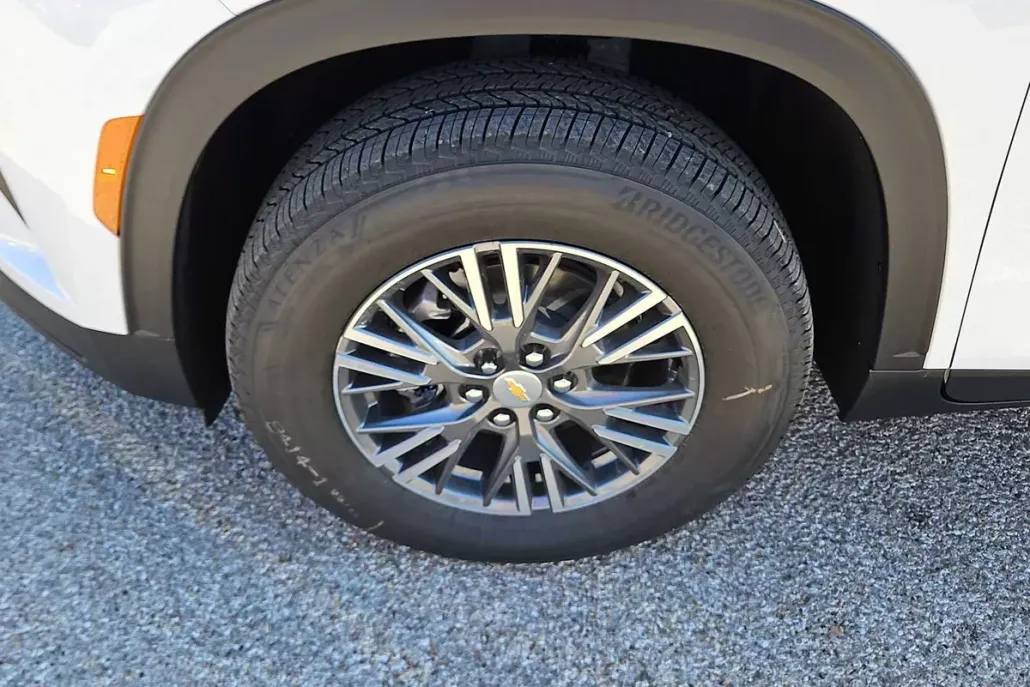 2026 Chevrolet Traverse photo 1