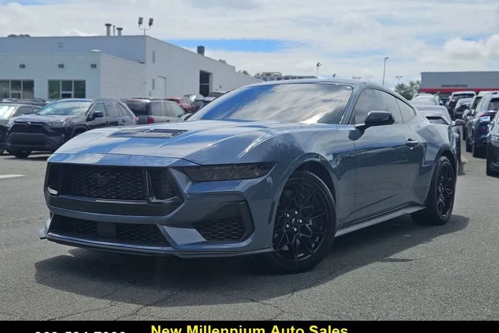 2024 Ford Mustang GT Premium photo 1