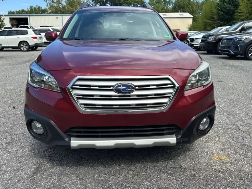 2017 Subaru Outback 2.5i Limited photo 1