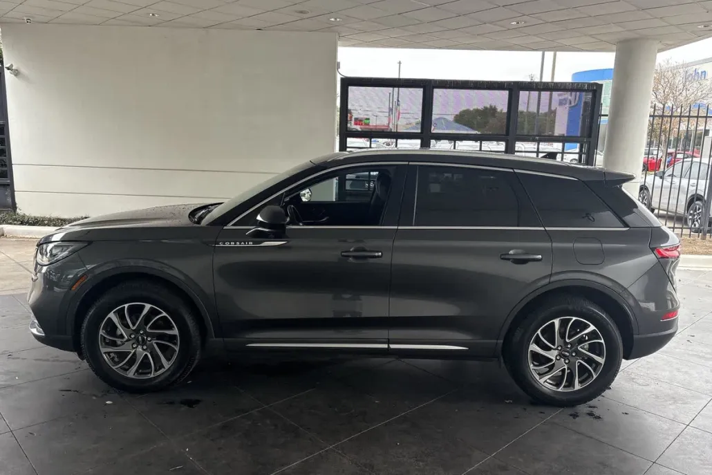 2020 Lincoln Corsair Standard photo 1