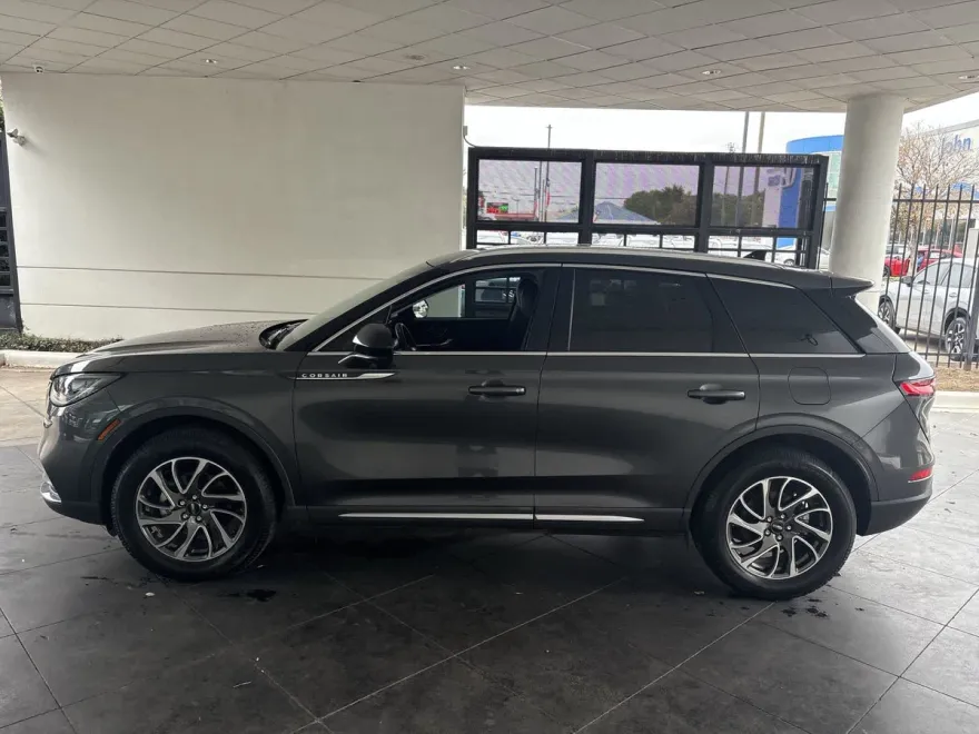 2020 Lincoln Corsair Standard photo 1
