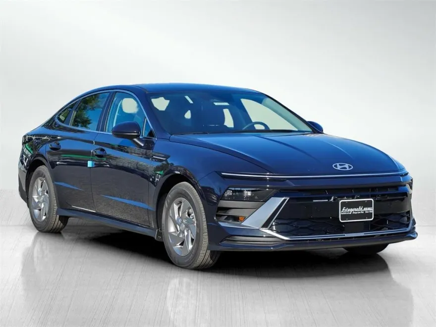 2026 Hyundai Sonata SE photo 1