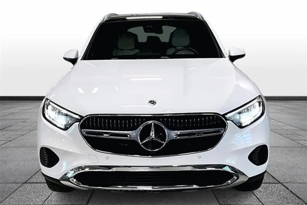 2026 Mercedes Benz GLC 300 4MATIC photo 1