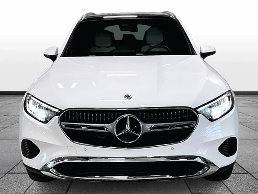 2026 Mercedes Benz GLC 300 4MATIC photo 1