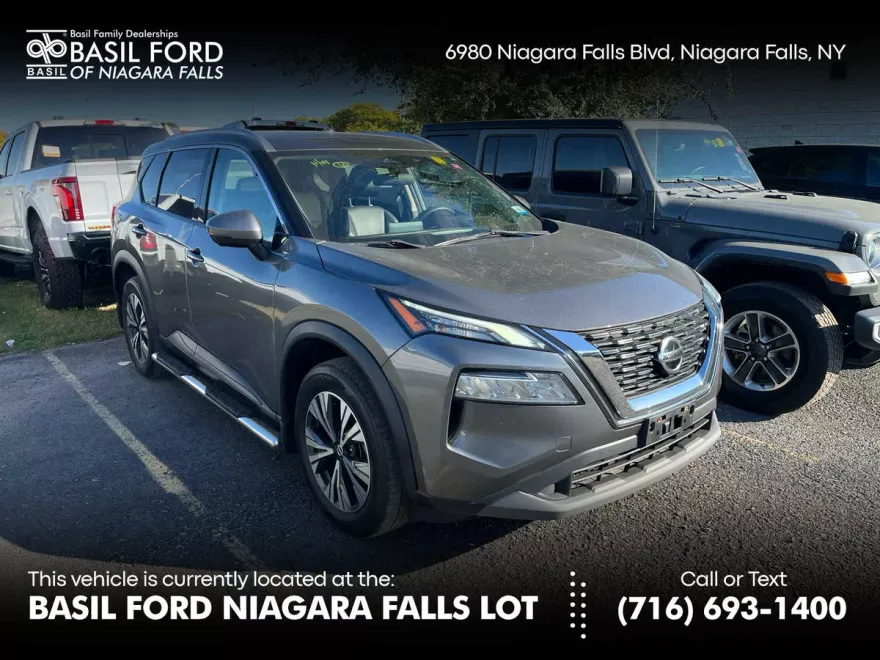 2021 Nissan Rogue SV photo 1