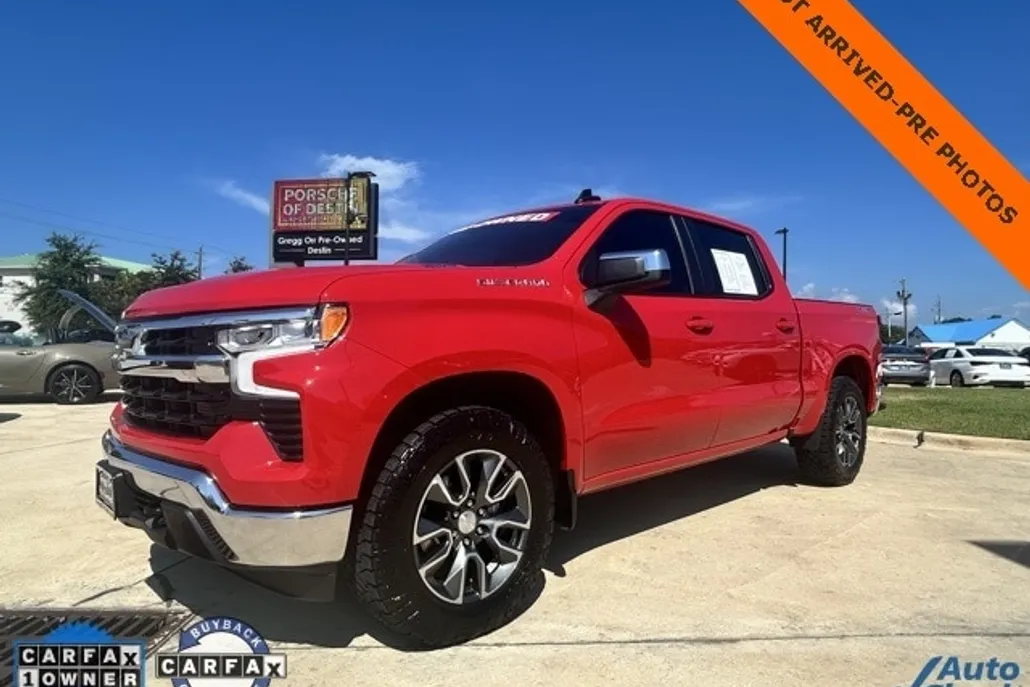 2024 Chevrolet Silverado 1500 LT photo 1