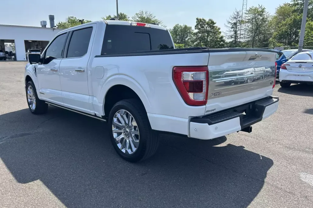 2023 Ford F-150 XLT photo 1