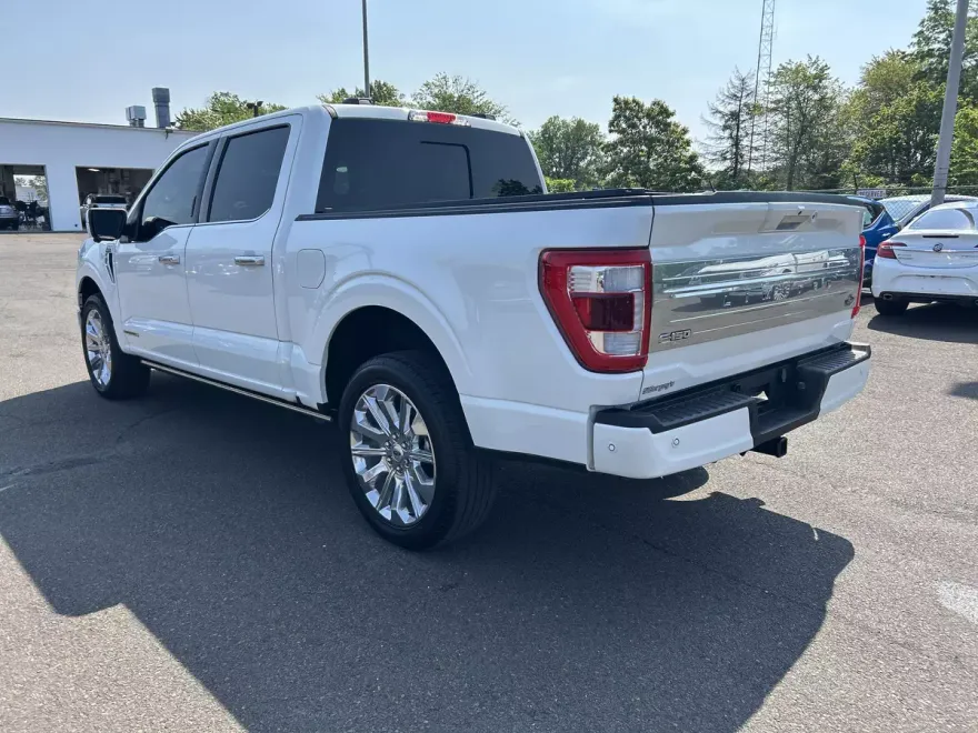 2023 Ford F-150 XLT photo 1