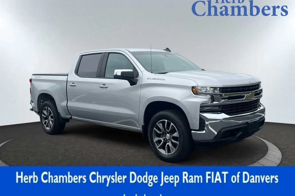2022 Chevrolet Silverado 1500 LT photo 1