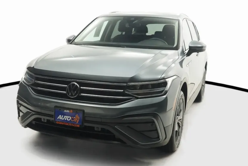 2022 Volkswagen Tiguan SE photo 1