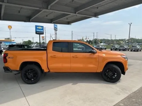 2025 Chevrolet Colorado Z71 photo 4